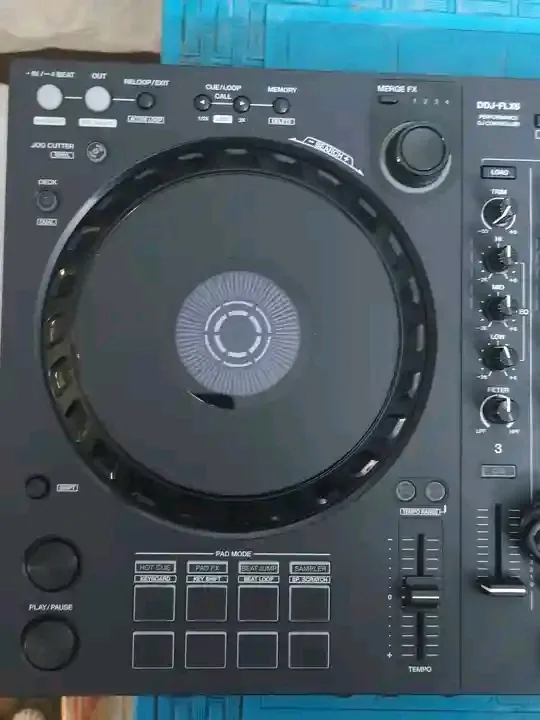 Photo 3 de Pioneer DDJ-FLX6 GT – Contrôleur DJ 4 voies