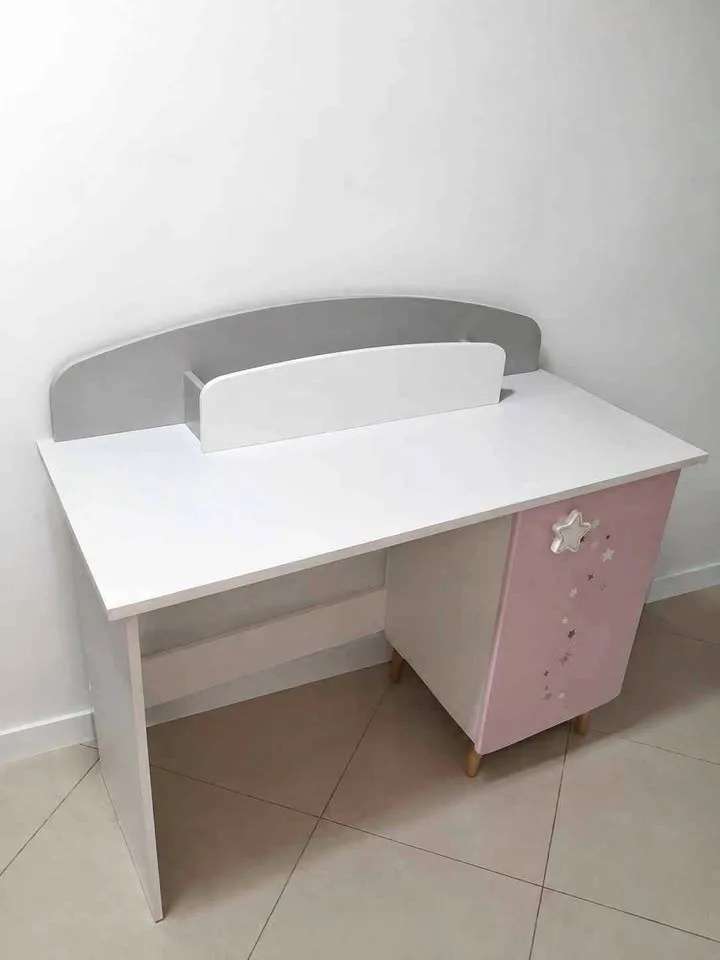 Photo 1 de Chambre d’enfant pour fille à vendre