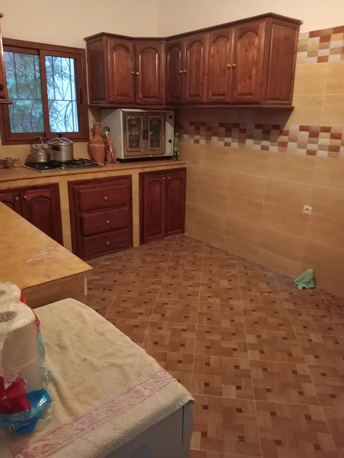 Photo 2 de À VENDRE – MAISON DE 157 m² SUR 2 ÉTAGES AVEC TERRASSE À DEMNATE