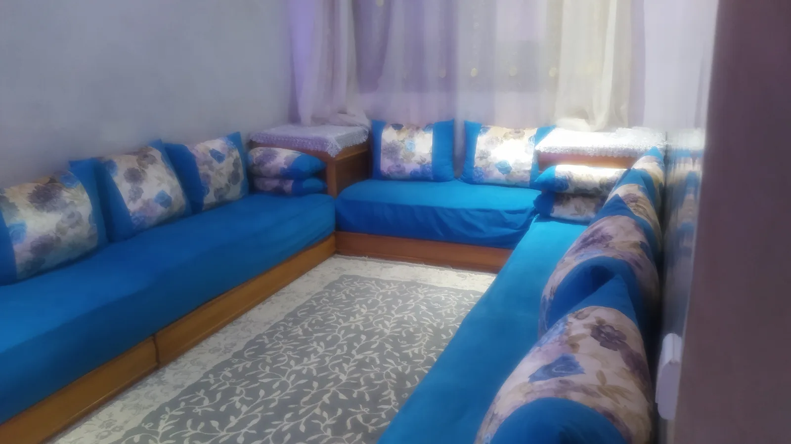 Photo 3 de صالون نقي للبيع بأمن جد مناسب